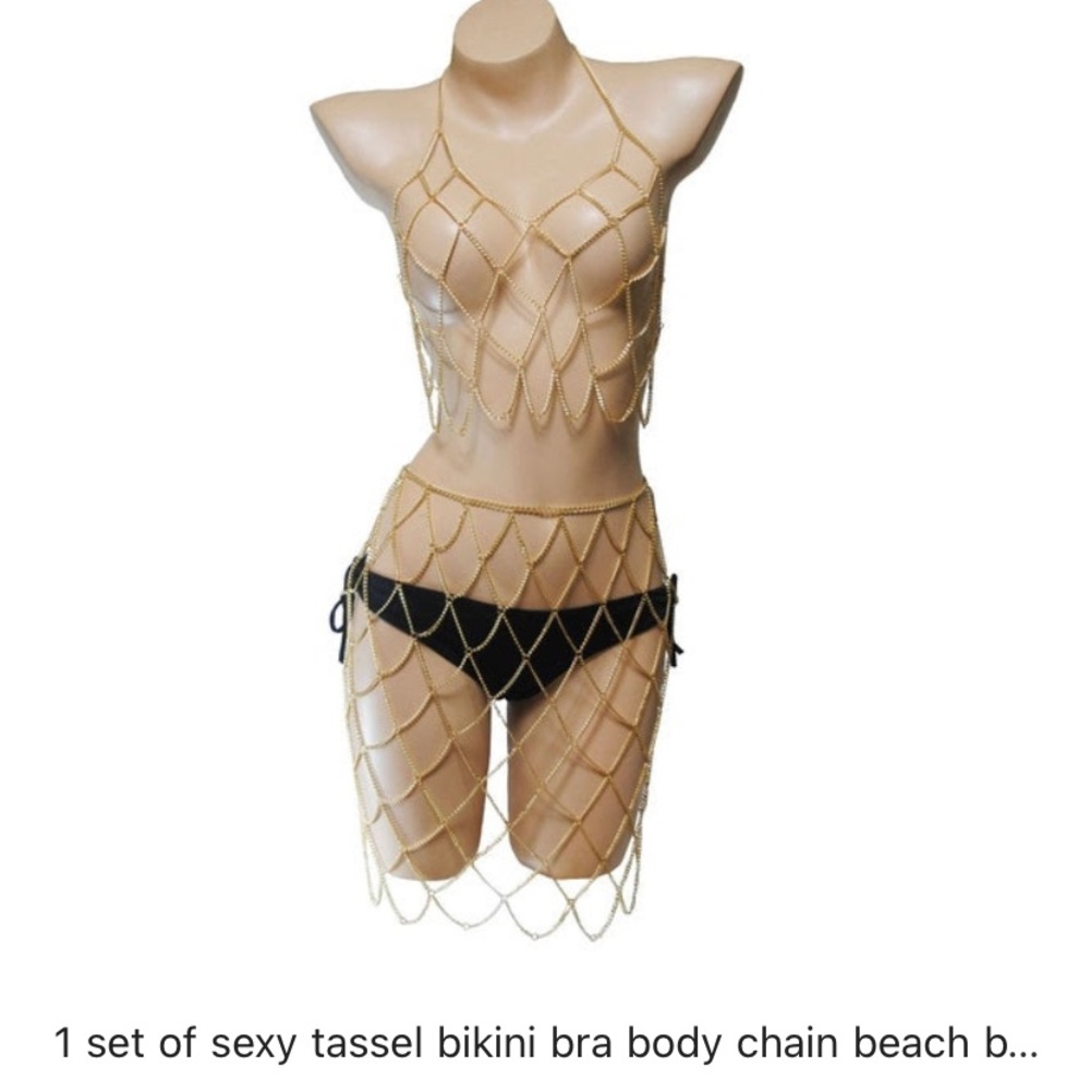 Gold chain set worn once! Perfect for LIB, burning man, raves, Halloween